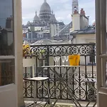 Single Room Montmartre, Balcon Sacre Coeur